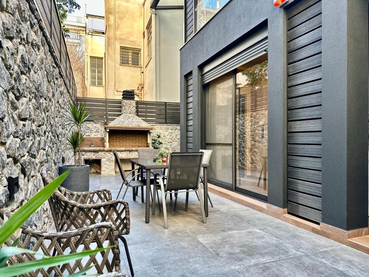 T&T Luxury Apartments - Rooftop Jacuzzi Athens Ngoại thất bức ảnh